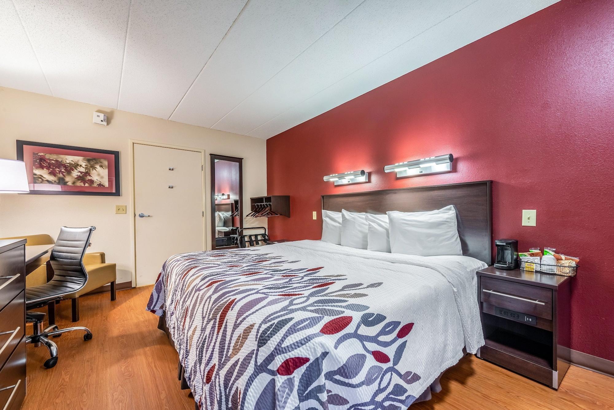 Red Roof Inn Merrillville Exterior photo