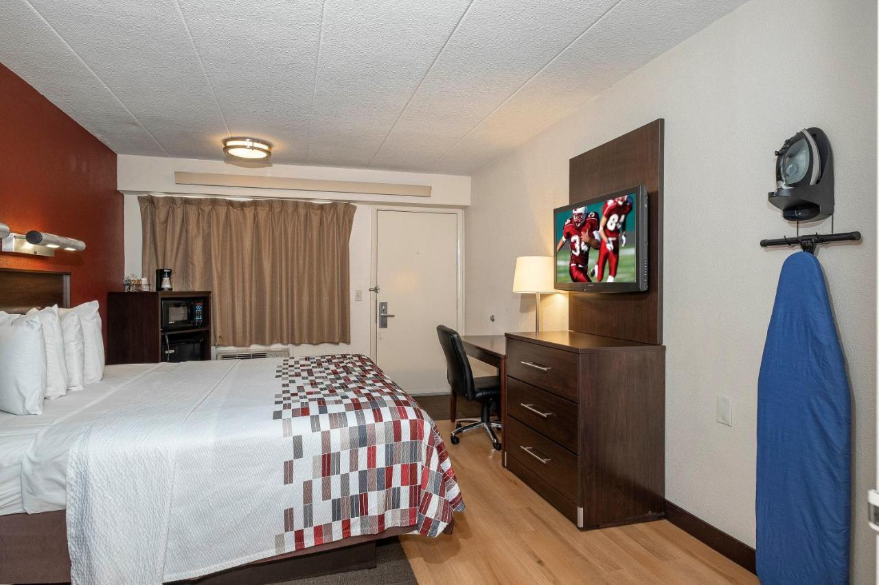Red Roof Inn Merrillville Exterior photo