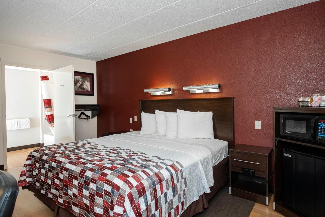 Red Roof Inn Merrillville Exterior photo