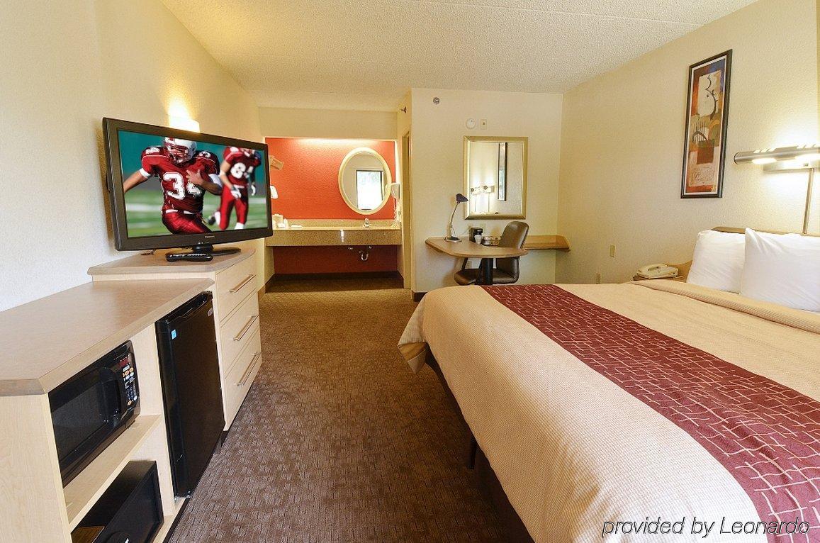 Red Roof Inn Merrillville Exterior photo